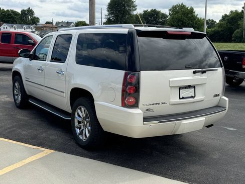 Used 2014 GMC Yukon XL Denali AWD/4WD image 8