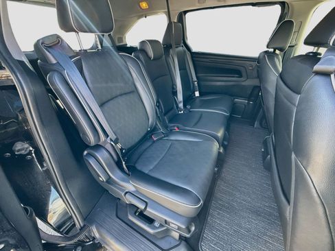 Used 2024 Honda Odyssey Elite image 17
