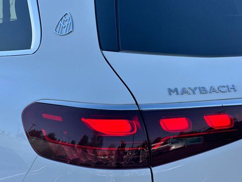 New 2026 Mercedes-Benz Maybach GLS 600 4MATIC image 12