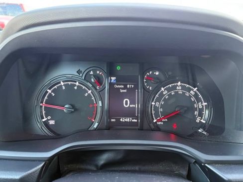 Used 2024 Toyota 4Runner SR5 AWD/4WD image 7