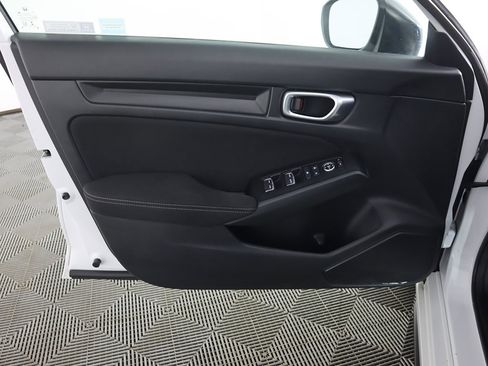 Used 2023 Honda Civic Sport image 19