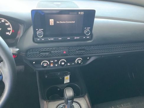 Certified 2025 Honda HR-V Sport image 14