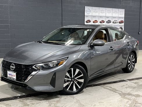 Used 2024 Nissan Sentra SV w/ SV Premium Package image 24