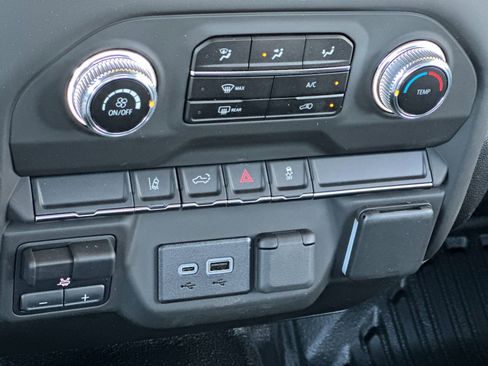 New 2025 GMC Sierra 2500 Pro w/ Convenience Package image 18