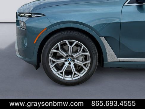 Used 2026 BMW X7 xDrive40i AWD/4WD image 9