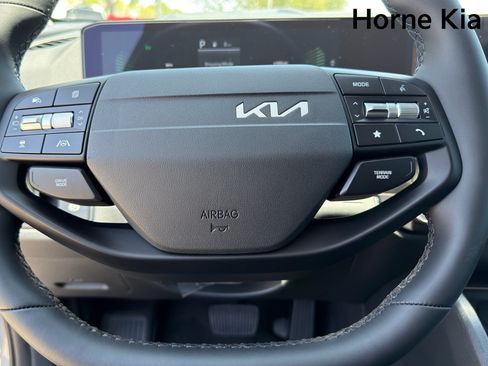 New 2026 Kia Sportage EX AWD/4WD image 12