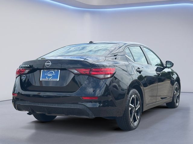 Used 2025 Nissan Sentra SV FWD image 5