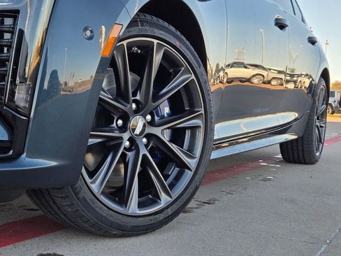 New 2026 Cadillac CT5 V w/ Platinum Package image 8