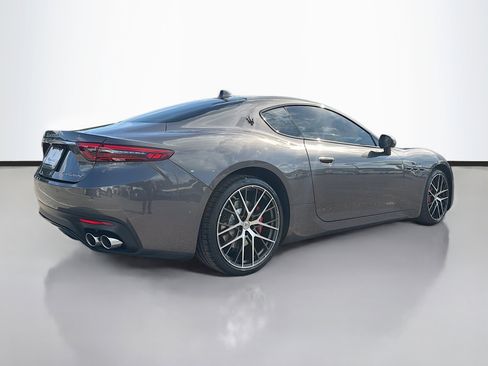 Certified 2024 Maserati GranTurismo Modena image 3