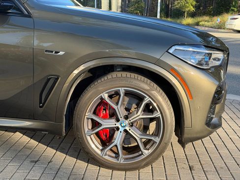 Used 2022 BMW X5 xDrive45e w/ M Sport Package image 6