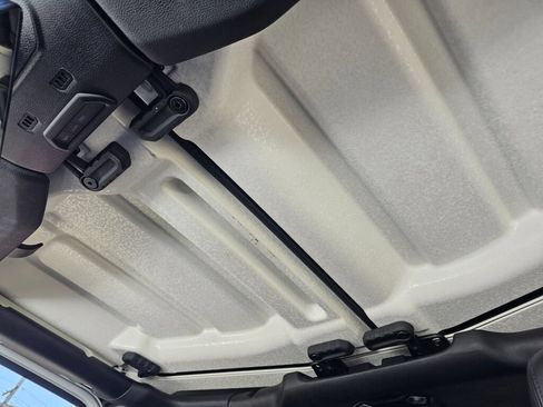 Used 2021 Jeep Gladiator Mojave AWD/4WD image 32