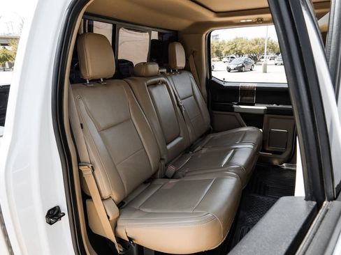 Used 2019 Ford F250 Lariat w/ Lariat Ultimate Package AWD/4WD image 37