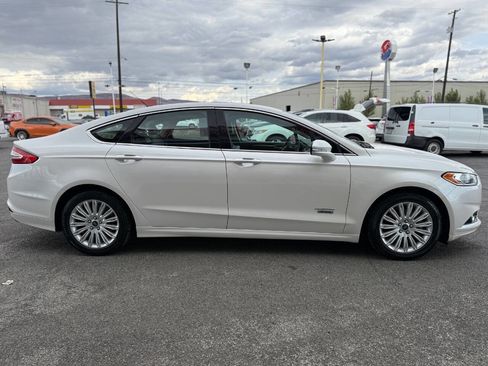 Used 2014 Ford Fusion Energi SE FWD image 5