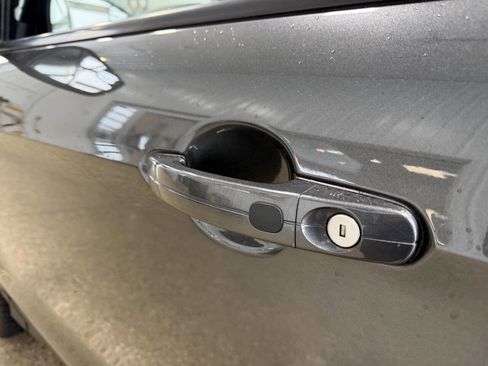 Used 2019 Ford Escape SE image 21