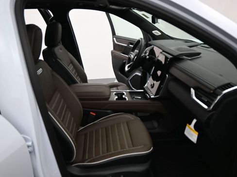 New 2026 GMC Acadia Denali Ultimate w/ LPO, Floor Liner Package image 25