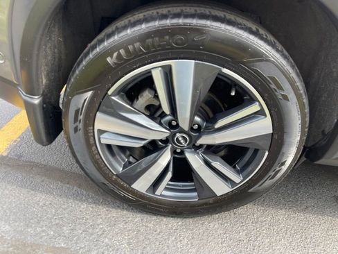 Certified 2023 Nissan Rogue SL w/ SL Premium Package AWD/4WD image 29