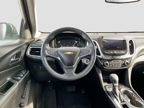 Used 2024 Chevrolet Equinox Premier AWD/4WD image 23