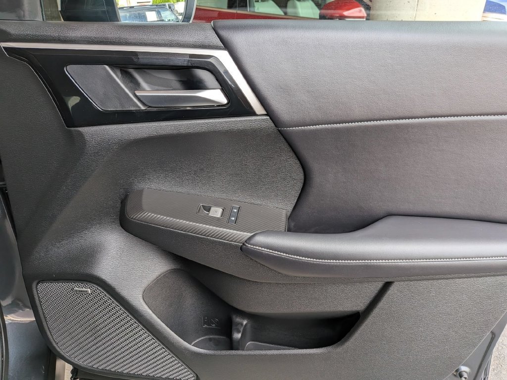 Used 2025 Mitsubishi Outlander SE AWD/4WD image 32