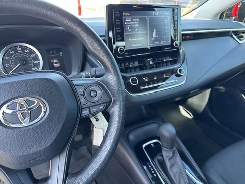 Certified 2022 Toyota Corolla LE image 22
