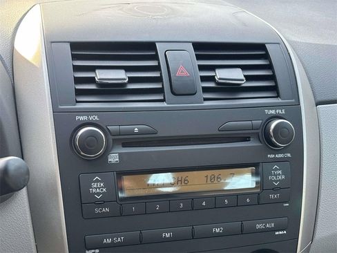 Used 2010 Toyota Corolla LE image 18