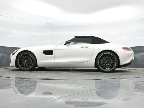 Used 2018 Mercedes-Benz AMG GT Roadster image 47