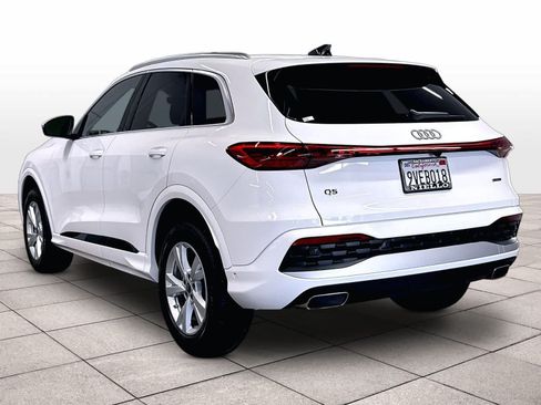 Used 2025 Audi Q5 Premium AWD/4WD image 13
