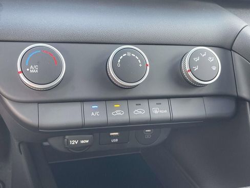 New 2026 Hyundai Elantra SE image 15