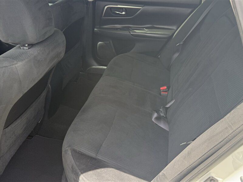 Used 2015 Nissan Altima 2.5 S w/ Power Driver Seat Package FWD image 22