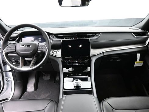 New 2025 Jeep Grand Cherokee L Limited w/ Black Appearance Package image 26