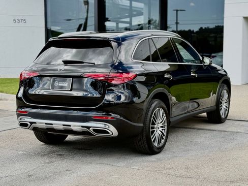 Used 2025 Mercedes-Benz GLC 300 image 16