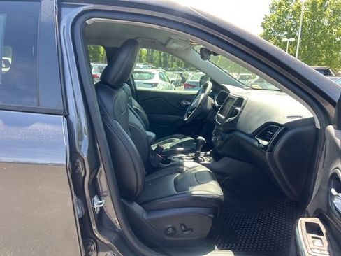 Used 2023 Jeep Cherokee Altitude Lux AWD/4WD image 18