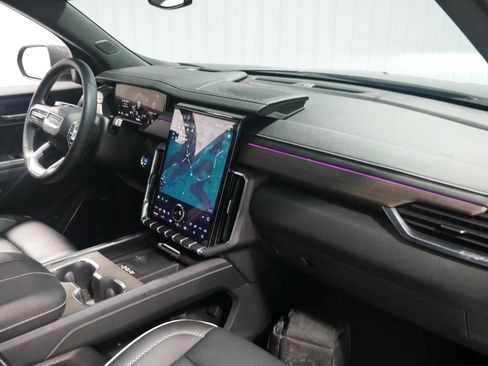 Used 2024 GMC Acadia Denali image 15