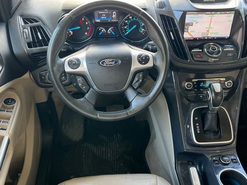 Used 2014 Ford Escape Titanium w/ Equipment Group 401A FWD image 16