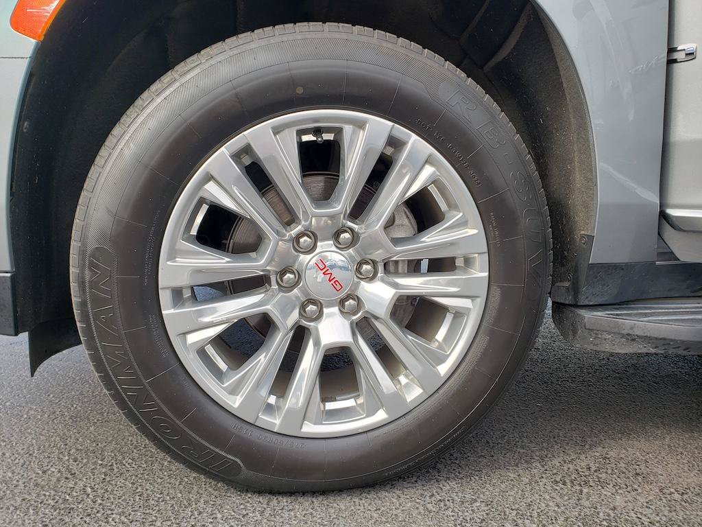 Used 2023 GMC Yukon Denali RWD image 35