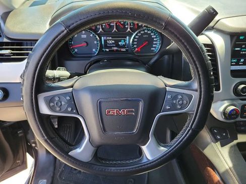Used 2020 GMC Yukon XL SLT w/ Open Road Package image 25