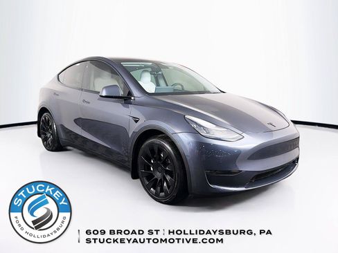 Used 2021 Tesla Model Y Long Range AWD/4WD image 1
