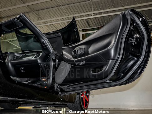 Used 2002 Chevrolet Corvette Convertible w/ Preferred Equipment Group2 image 82