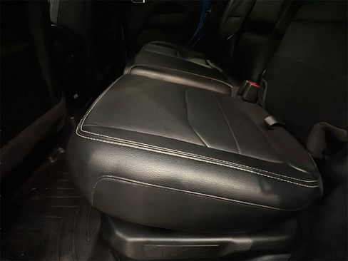 Used 2022 Jeep Wrangler Unlimited Sahara w/ Cold Weather Group image 12