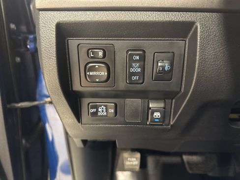 Used 2014 Toyota Tundra SR5 w/ TRD Off Road Package AWD/4WD image 13
