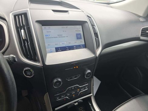 Used 2020 Ford Edge SEL image 4