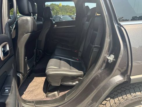 Used 2017 Jeep Grand Cherokee Limited AWD/4WD image 34