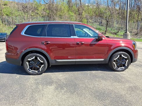 Used 2023 Kia Telluride S w/ S Sunroof Package AWD/4WD image 7