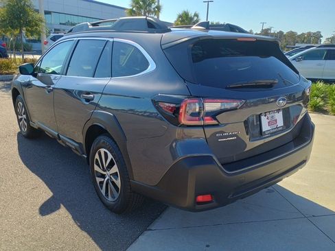 Certified 2025 Subaru Outback Premium image 7