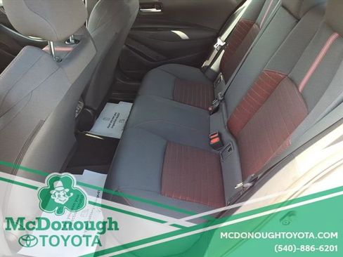 Used 2026 Toyota Corolla SE w/ SE Package FWD image 9
