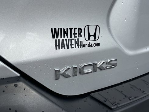 Used 2019 Nissan Kicks SR w/ SR Premium Package image 14