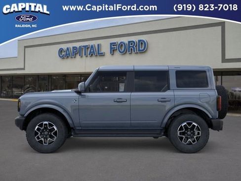 New 2025 Ford Bronco Outer Banks AWD/4WD image 3