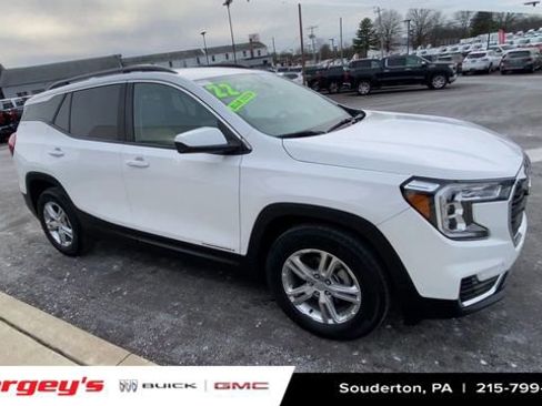 Certified 2022 GMC Terrain SLE w/ Driver Convenience Package image 2