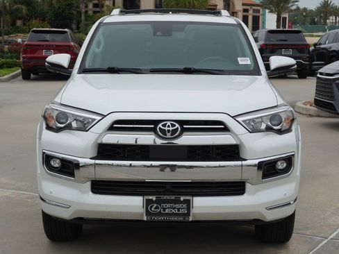 Used 2024 Toyota 4Runner Limited AWD/4WD image 2