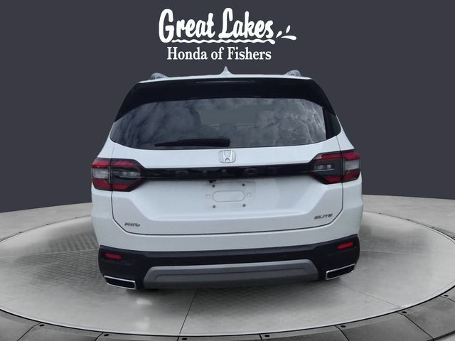 Used 2023 Honda Pilot Elite image 4