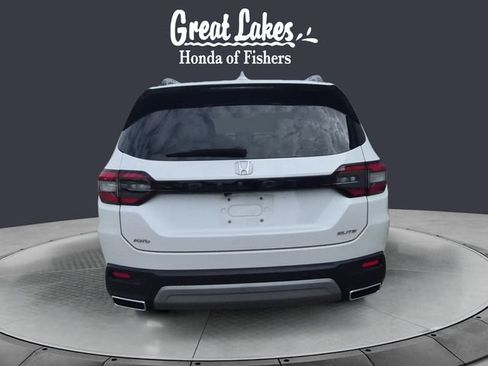 Used 2023 Honda Pilot Elite image 4